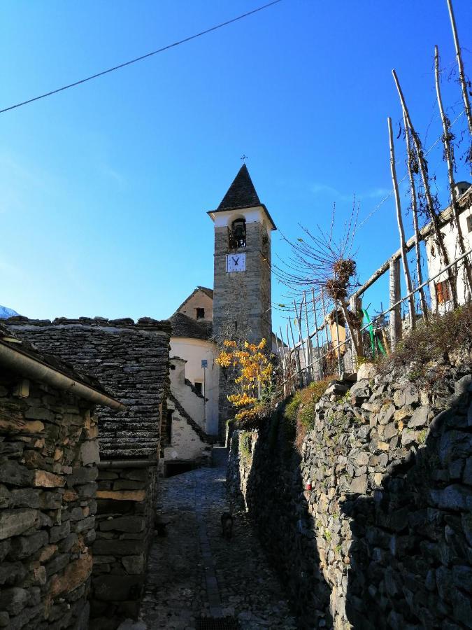Casa Vacanze La Carbunera Villa Domodossola Dış mekan fotoğraf