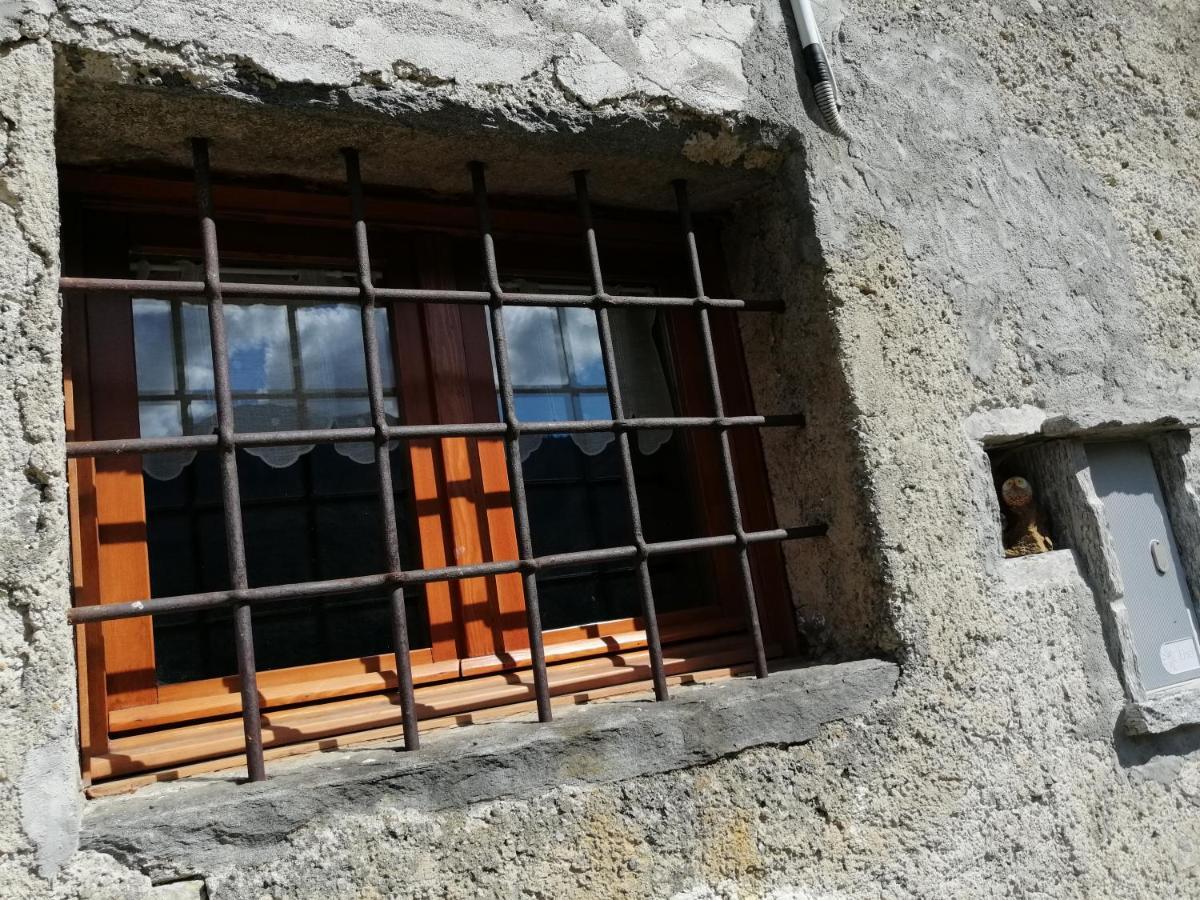 Casa Vacanze La Carbunera Villa Domodossola Dış mekan fotoğraf